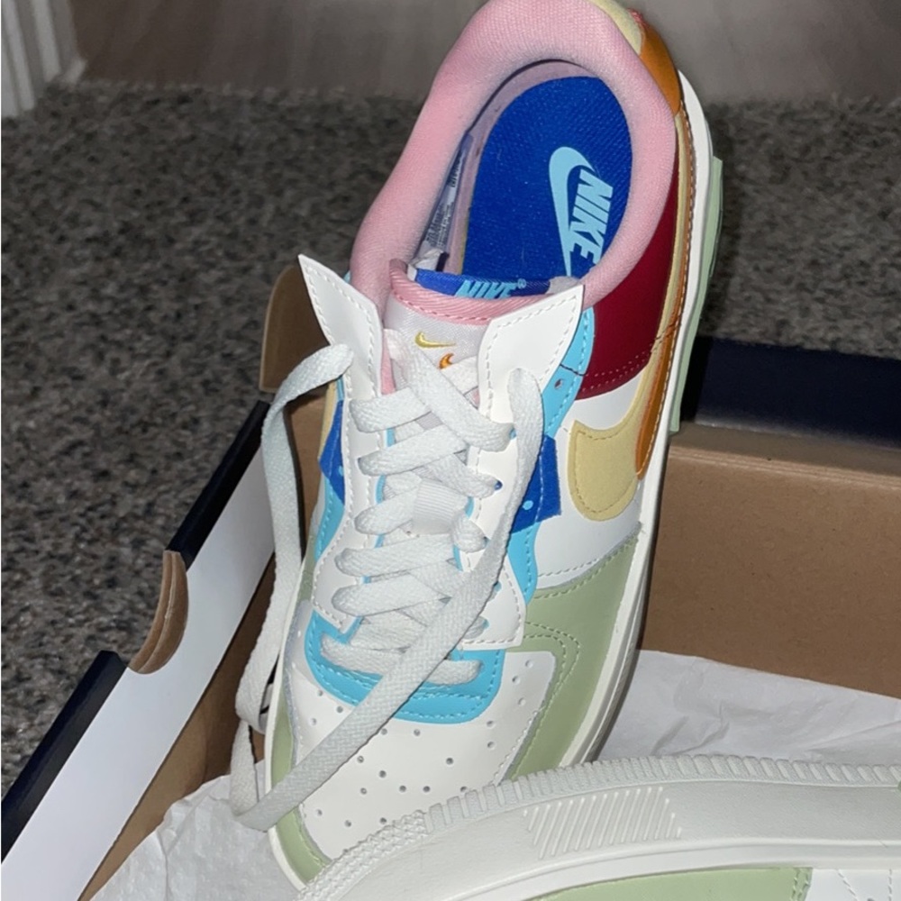 Nike Air Force 1 - Picture 5 of 5